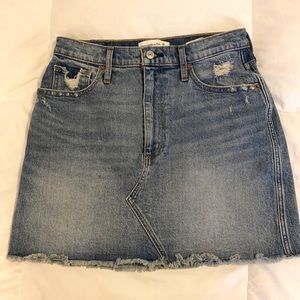 NWT Abercrombie and Fitch Ultra High Rise Skirt